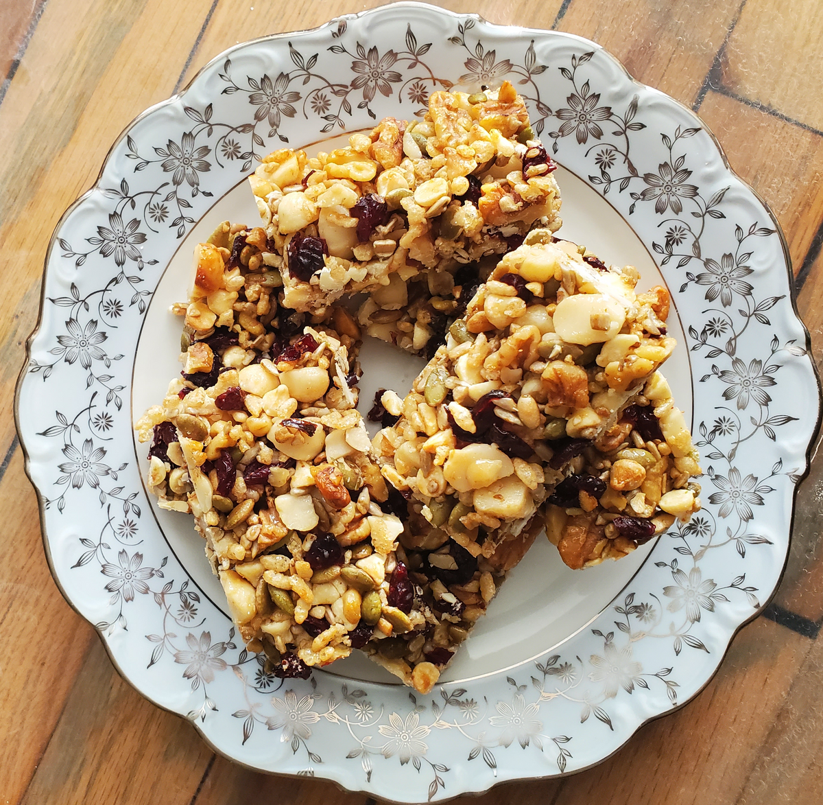 Macadamia Nut Trail Bars – UKWAZI Makadamia